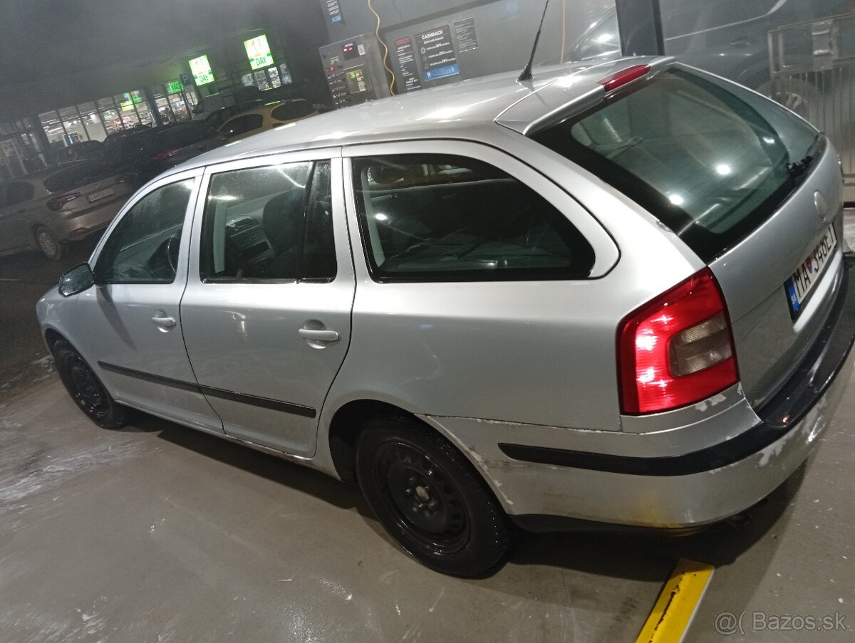 Octavia 2 1,9 tdi - 4