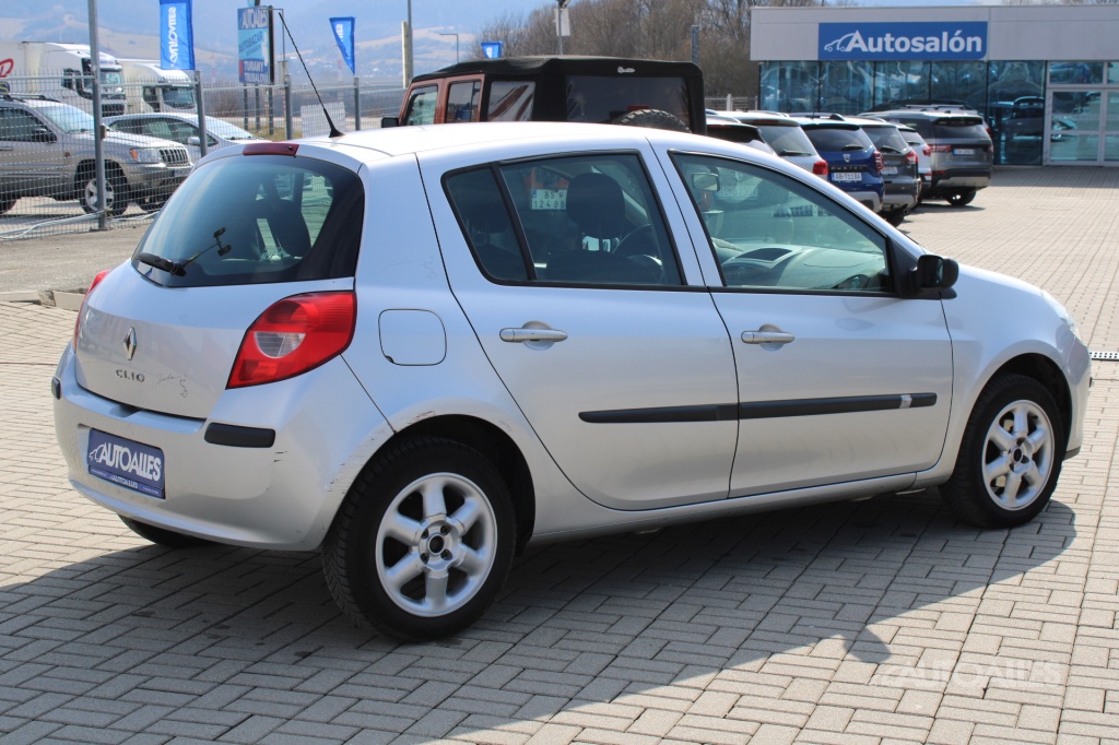Renault Clio 1,2 i 16V 55 kW ICE - 4