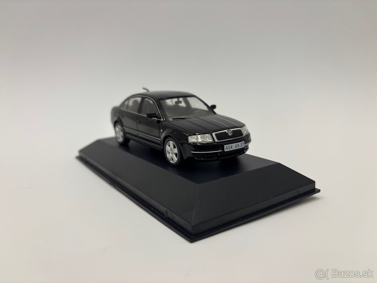 Model Škoda Superb 1 1:43 - 4