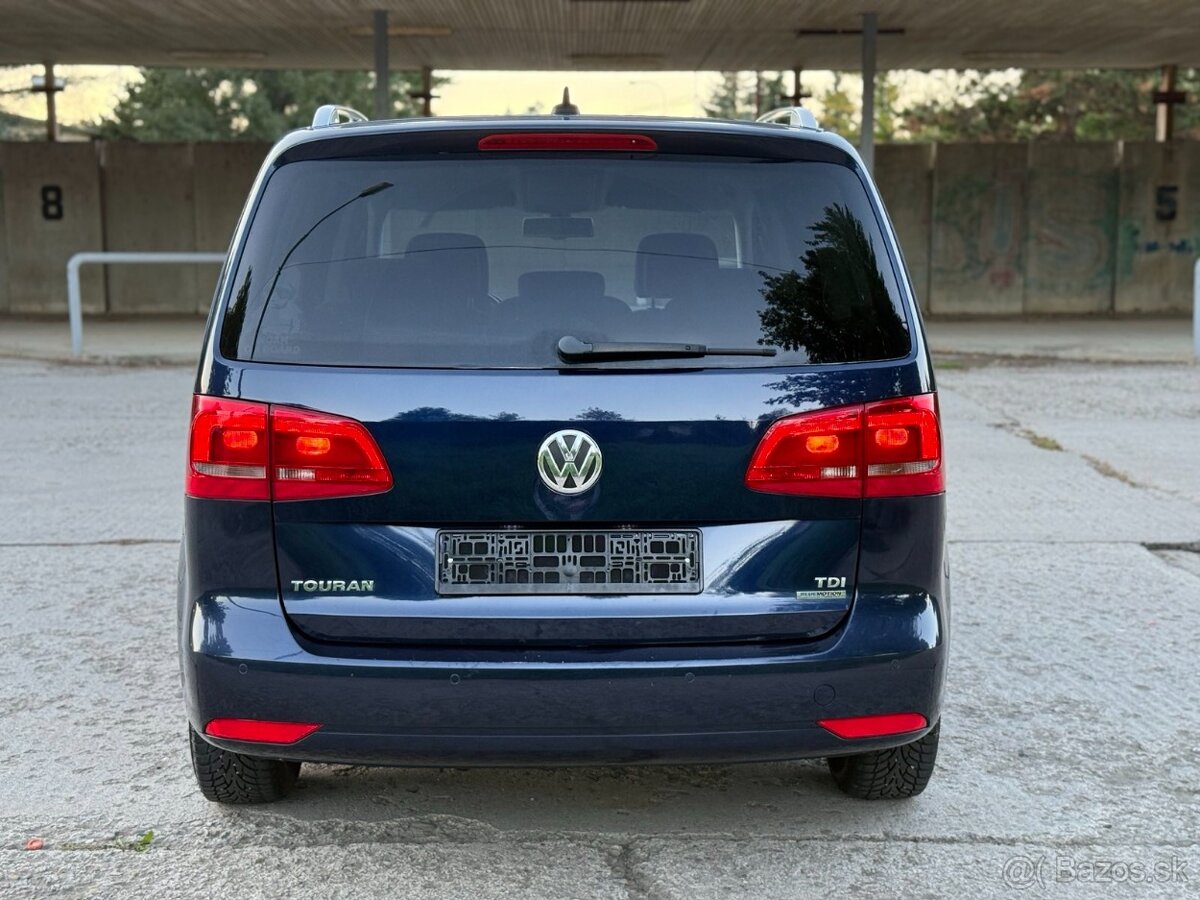Volkswagen Touran 1,6 TDi HighLine - 4