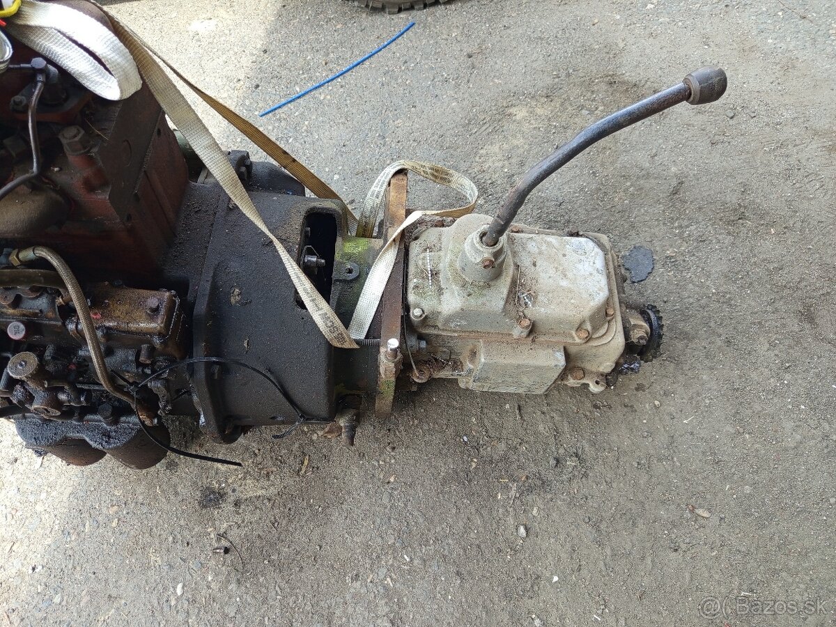 Robur, dh 112, příruba Zetor traktor v3s - 4