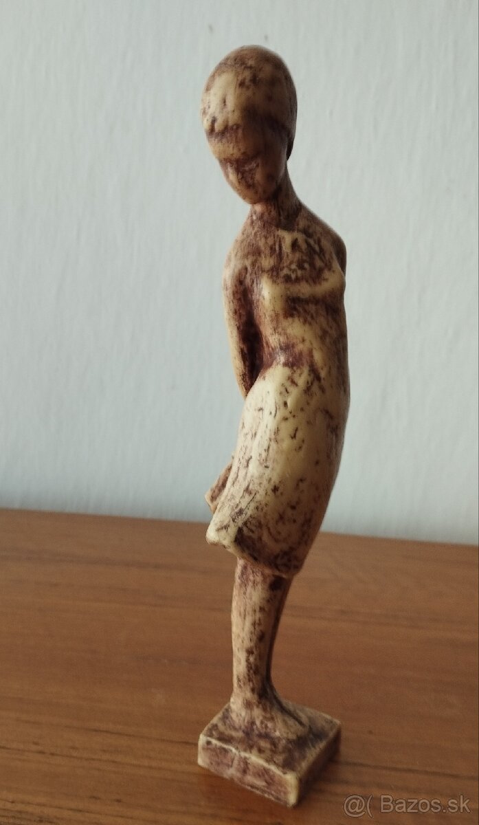 Soška dievčaťa - 4