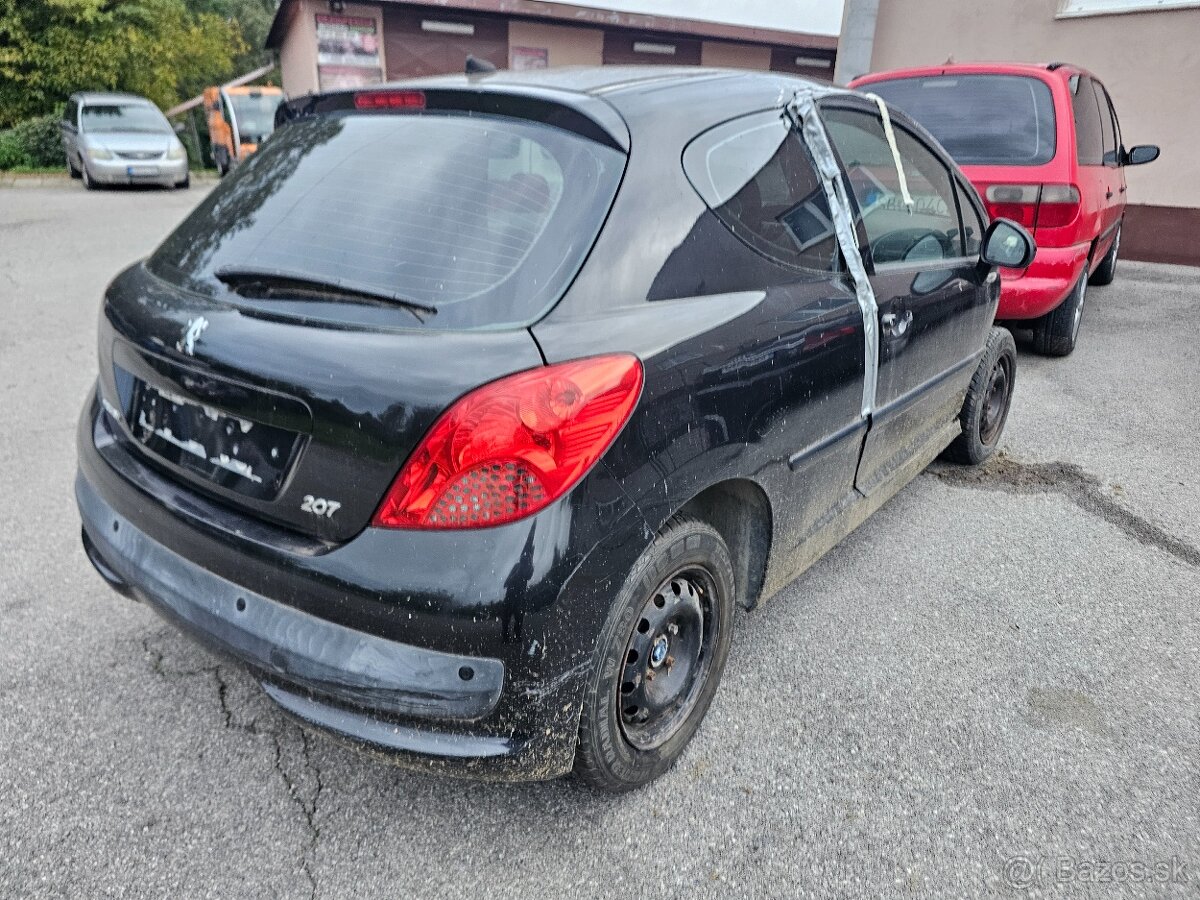 Peugeot 207 1.4hdi - 4