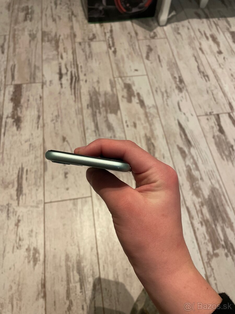 Iphone 11 64GB (batéria od 80-89 %) - 4