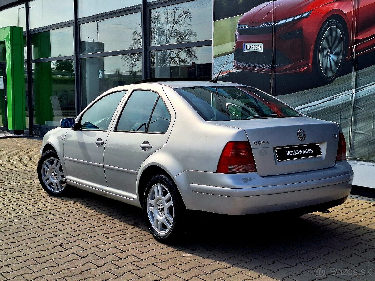 VOLKSWAGEN BORA 1.9 TDI - 4