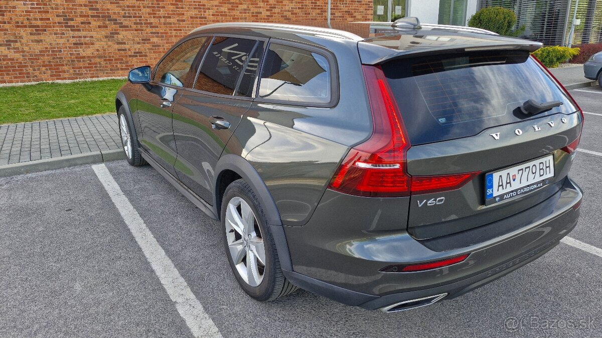 Volvo v60cc d4 2019 4x4 - 4