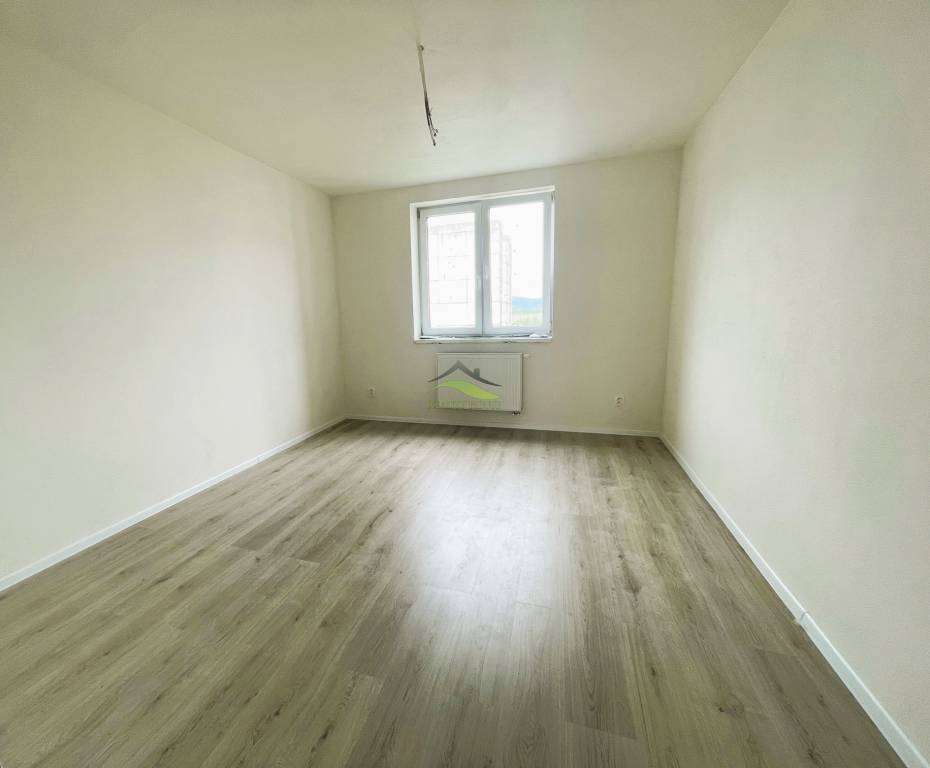 Novší 3 izbový priestranný byt - 75 m2 na sídlisku SNP - 4