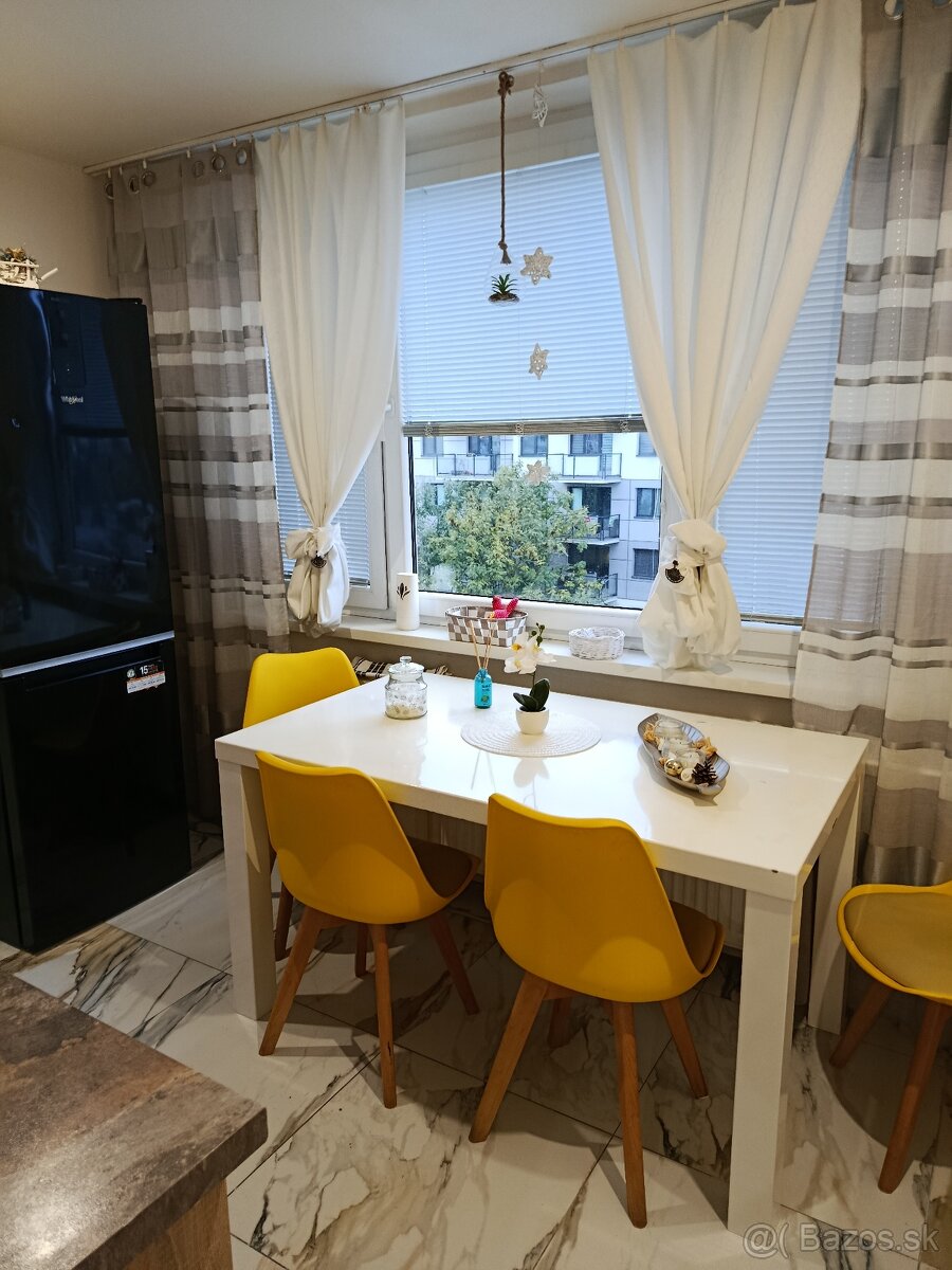 Predám byt na začiatku Jazera - 4