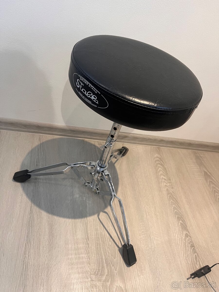 Elektronické bicie Alesis DMLITE - 4