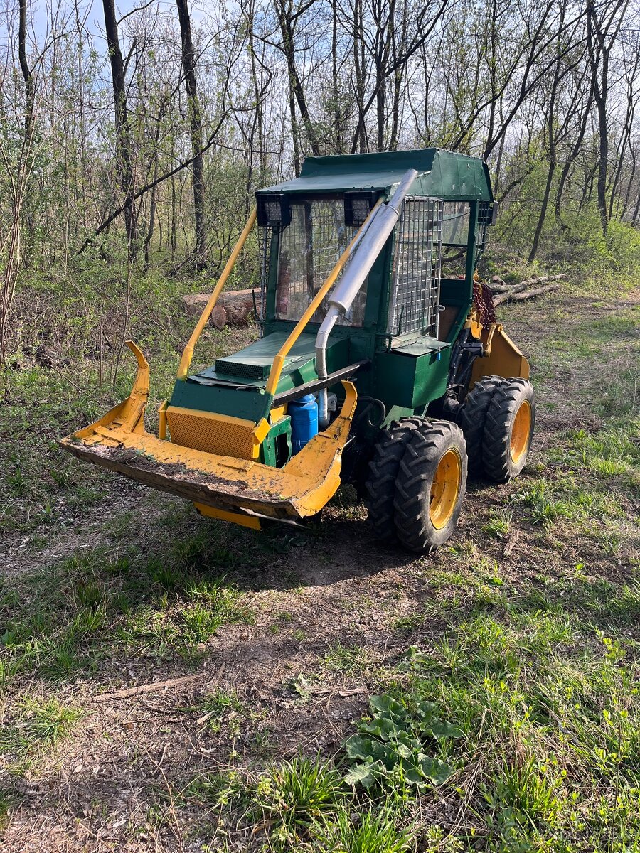 Lesny malotraktor Lkt - 4