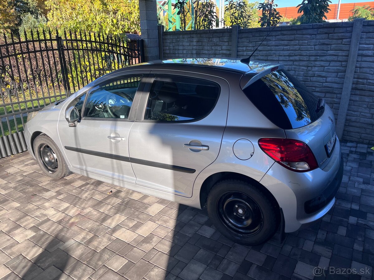 Peugeot 207 - 4