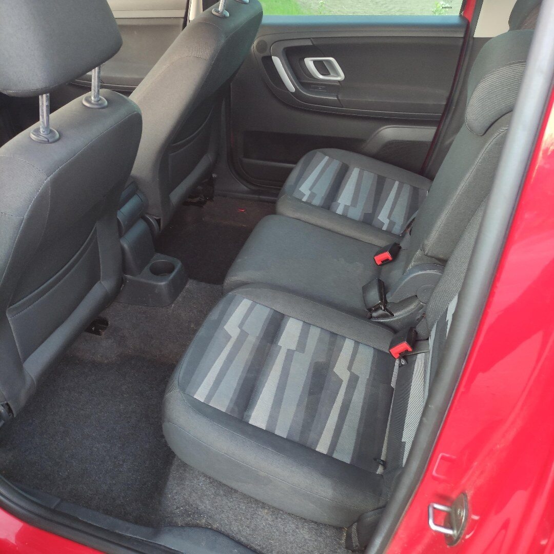 Škoda Roomster 1.6 16V MPI benzín červená - 4