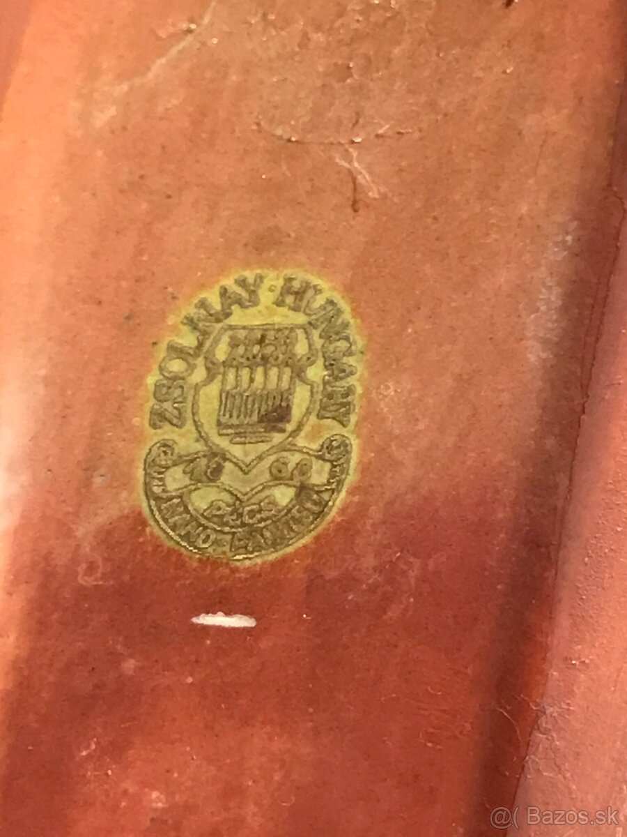 053 - Zolnay , Hungaria ,Dievča krmi sliepočku - 4