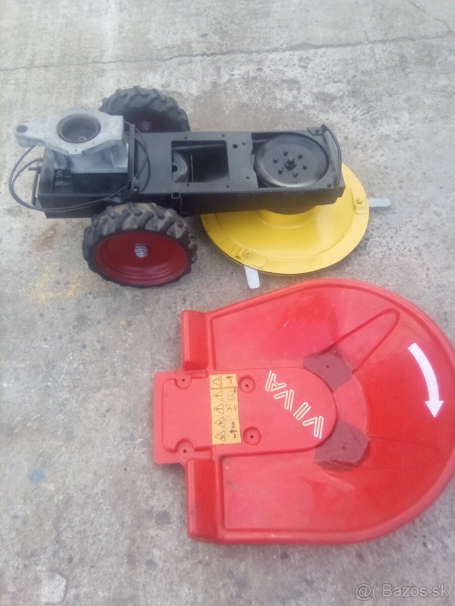 Rotacna Bubnova Diskova Tanierova kosacka MF70 Jicin - 4