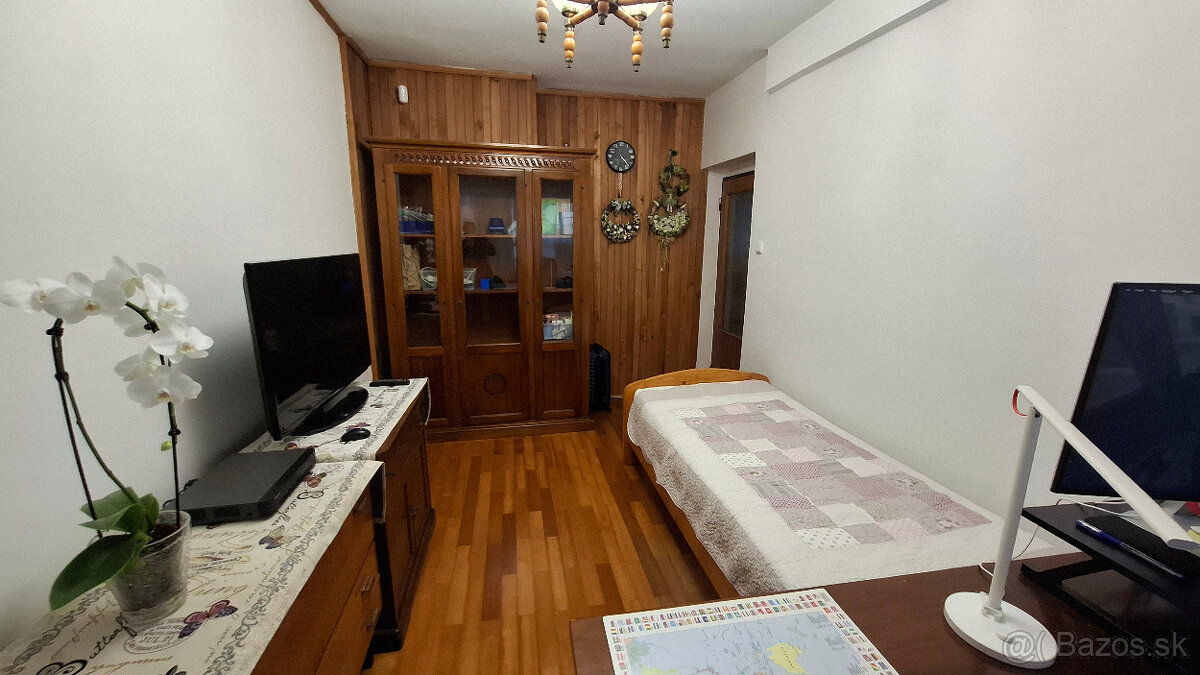 Na predaj 6i rodinný dom v tichej časti mesta Senica. - 4