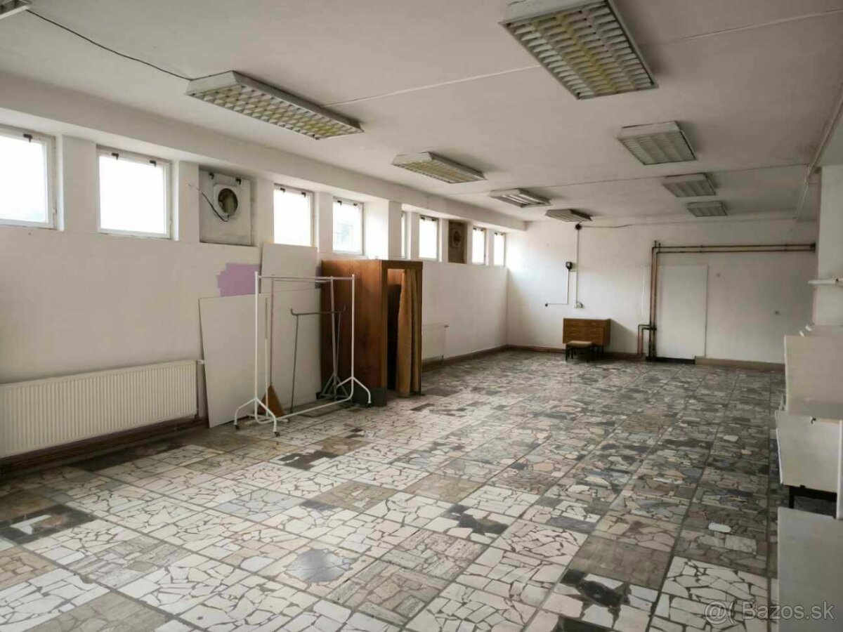 Obchodný priestor - Zázrivá - 4