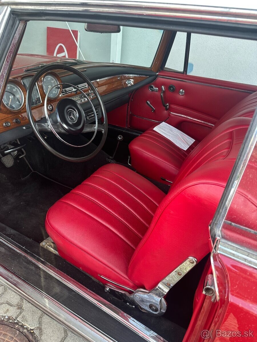 Mercedes W111 Coupe - 4