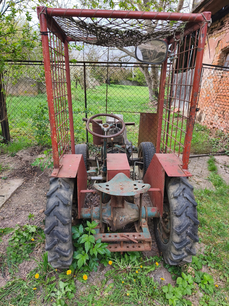 Malotraktor opraviteľný + vlečka - 4