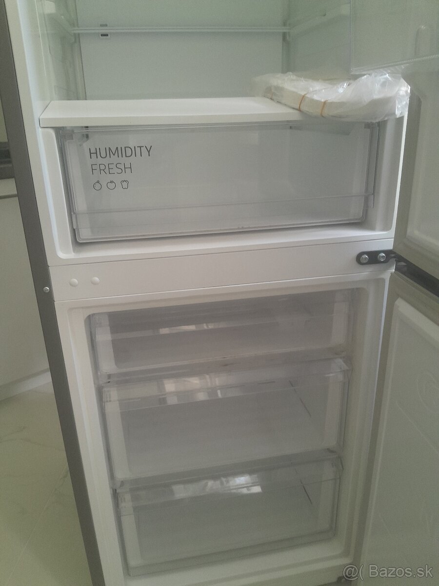 Predám novú chladničku Samsung - 4