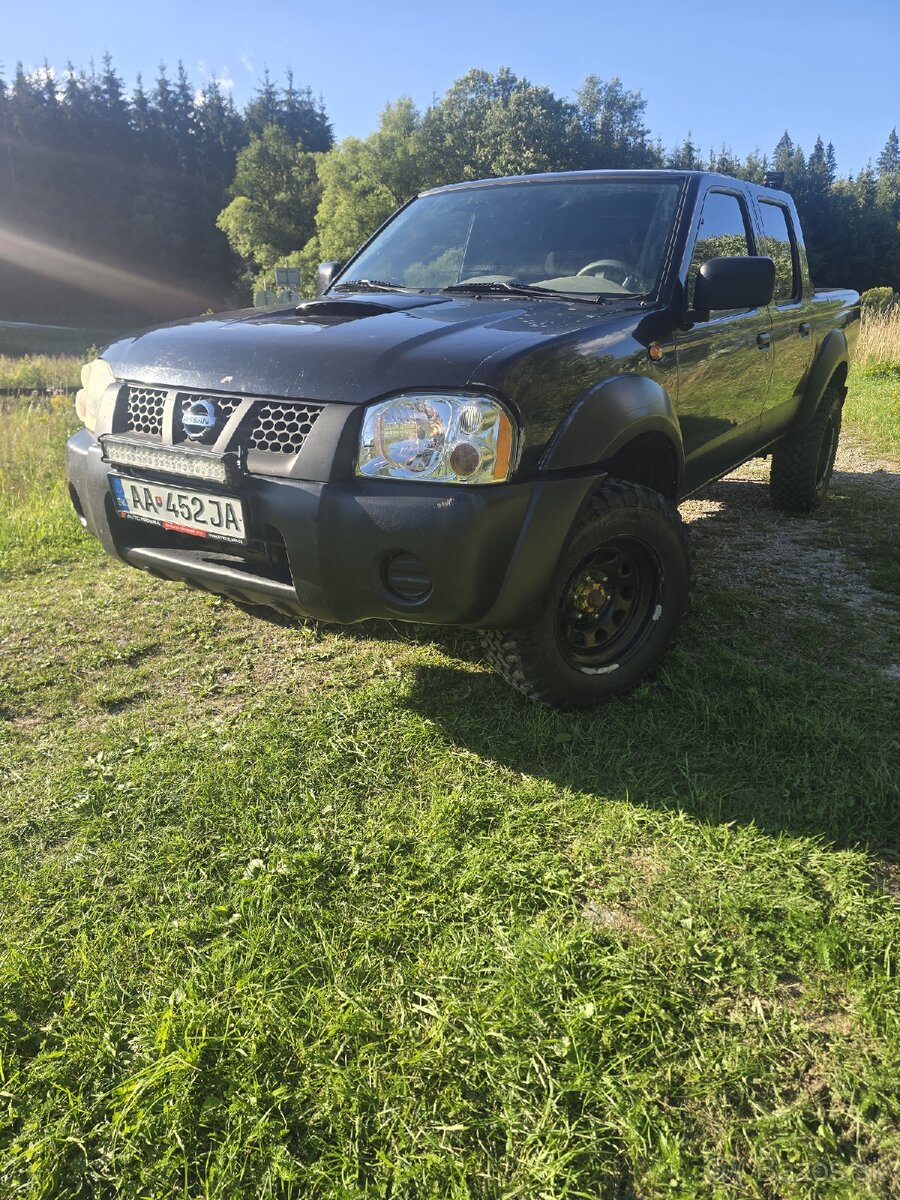 Nissan Navara D22 - 4