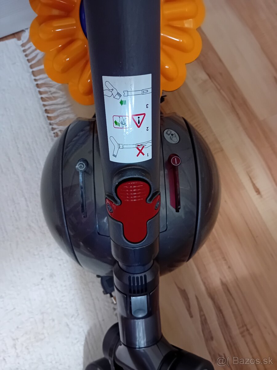 Dyson pouzity vo velmi dobrom stave - 4