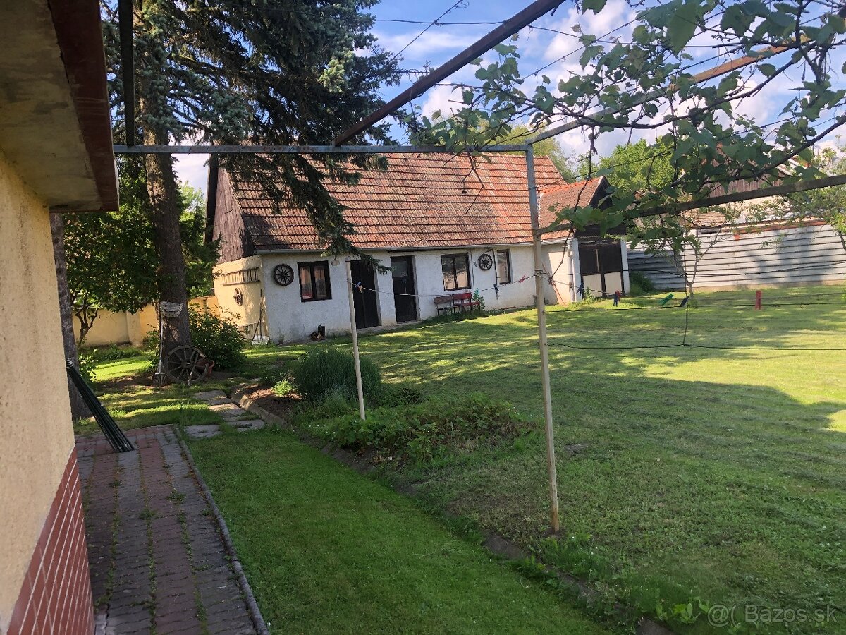 Predám 5-izbový rodinný dom v Očovej - 4