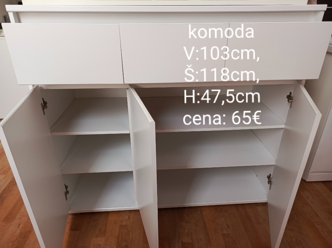 Presklená vitrína a komoda - 4