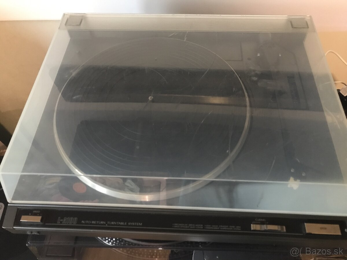 Predam gramofon (JVC) - 4