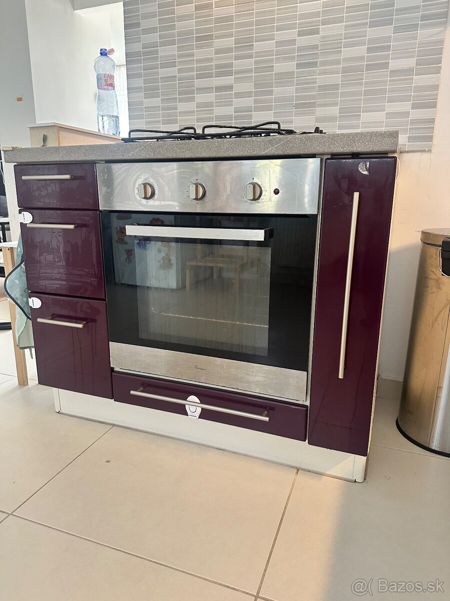 Kuchynská linka - 4