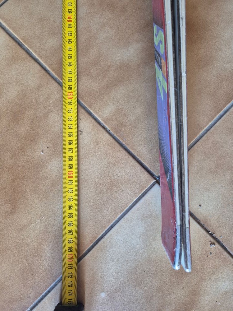 Darujem lyže a lyžiarky - 4