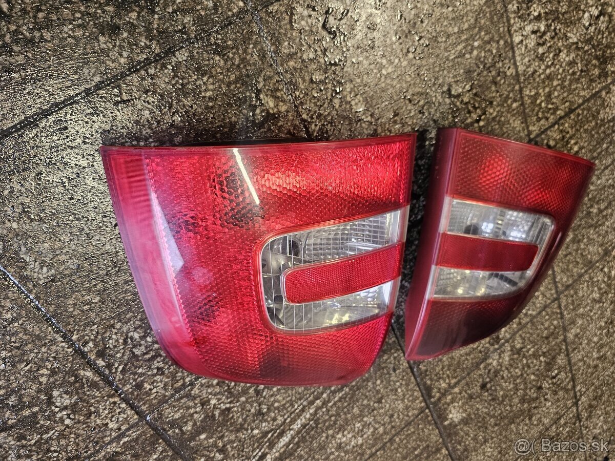Zadne svetlá skoda octavia 2 combi - 4