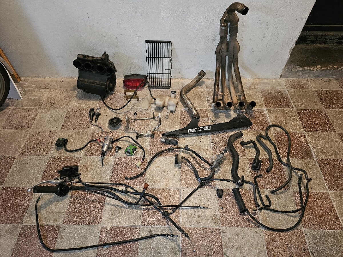 Honda Hornet 1998 neposkodene suciastky - 4