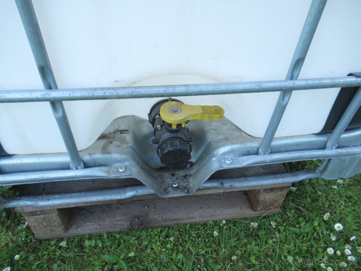 Predám IBC 1000l kontajner - 4