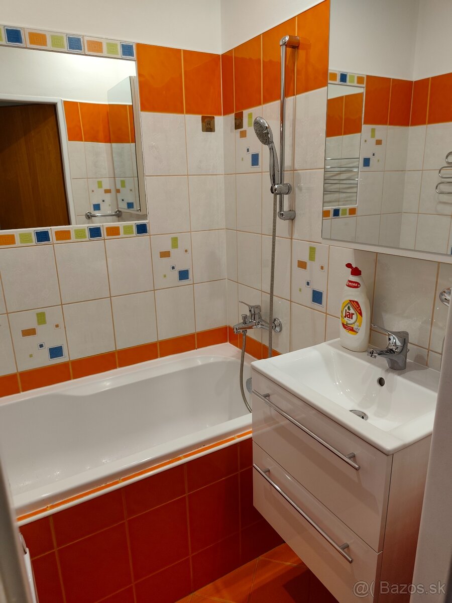 Prenajom 2+1 izbovy byt - 4