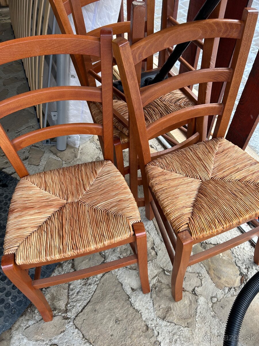 Telka, posteľ,stoličky - 4