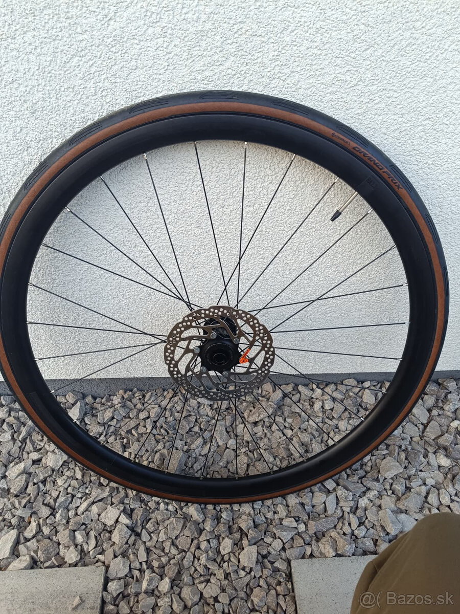 Predam cestné kolesá ACID RA 2.3 - 4