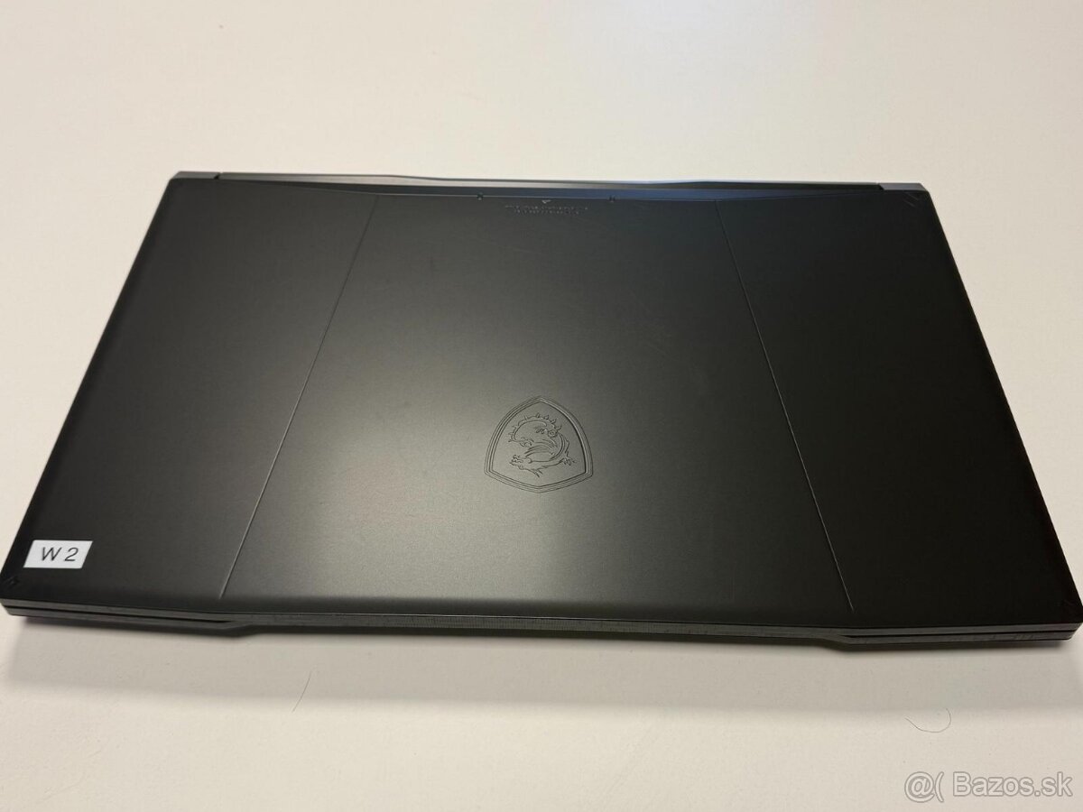 Zaruka MSI Katana 17 B13V, - 4