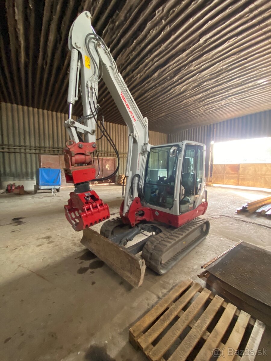 Takeuchi TB 250 - 4