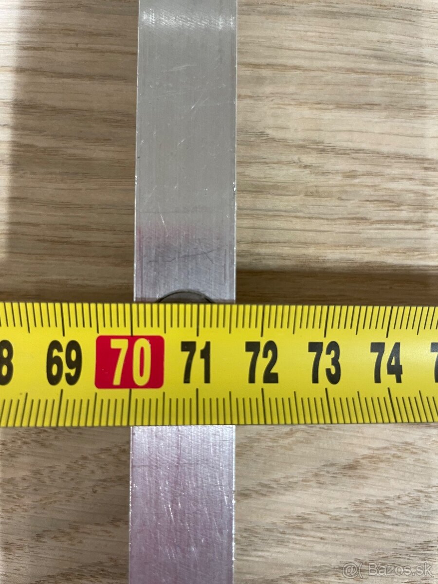 Predám AL kolíkovaciu lištu 60cm - 4