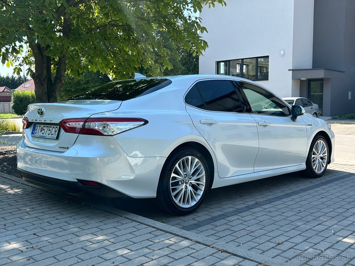 Toyota Camry 2,5 Hybrid SR - 4