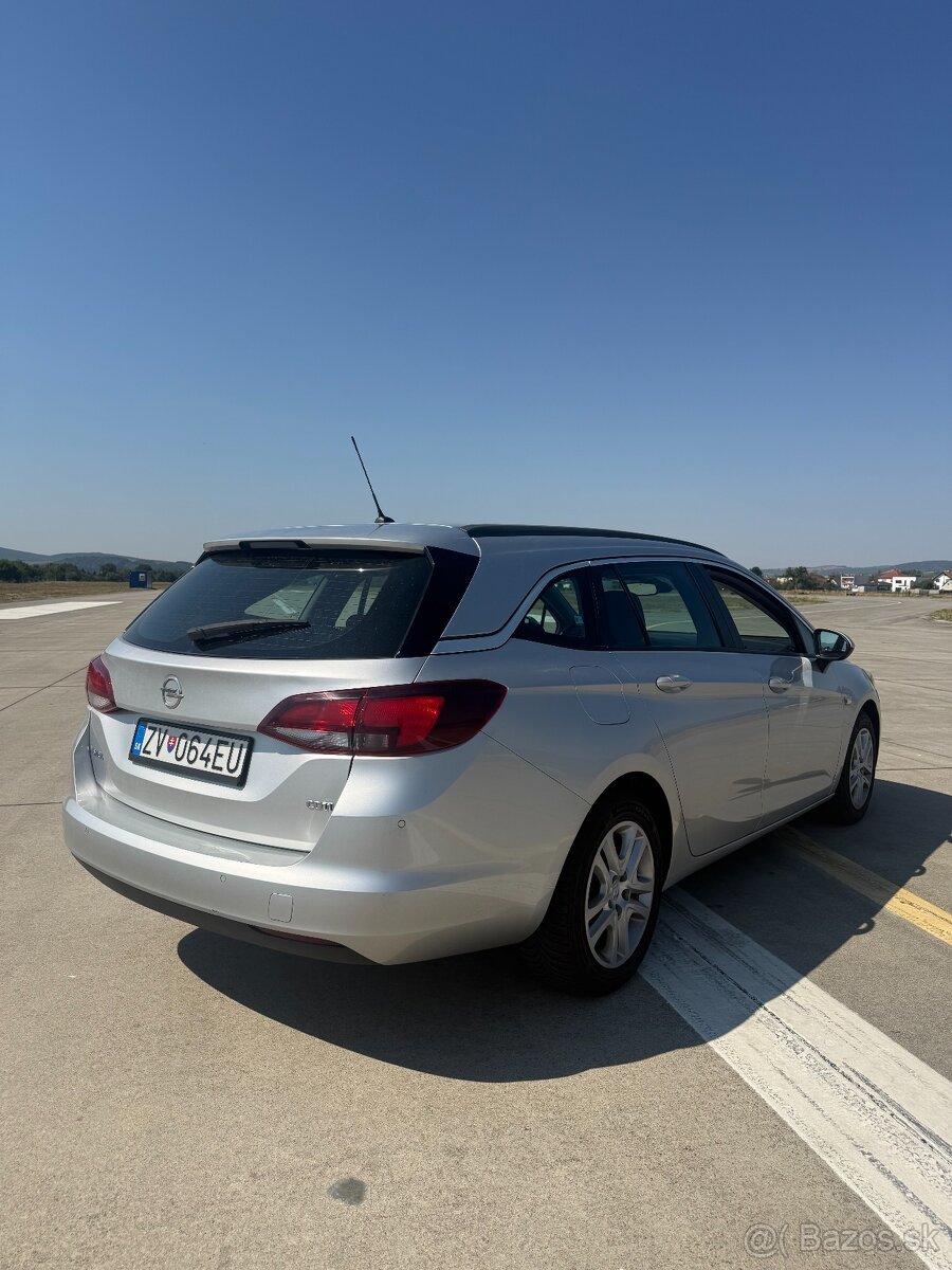 OPEL ASTRA SPORTS TOURER - 4