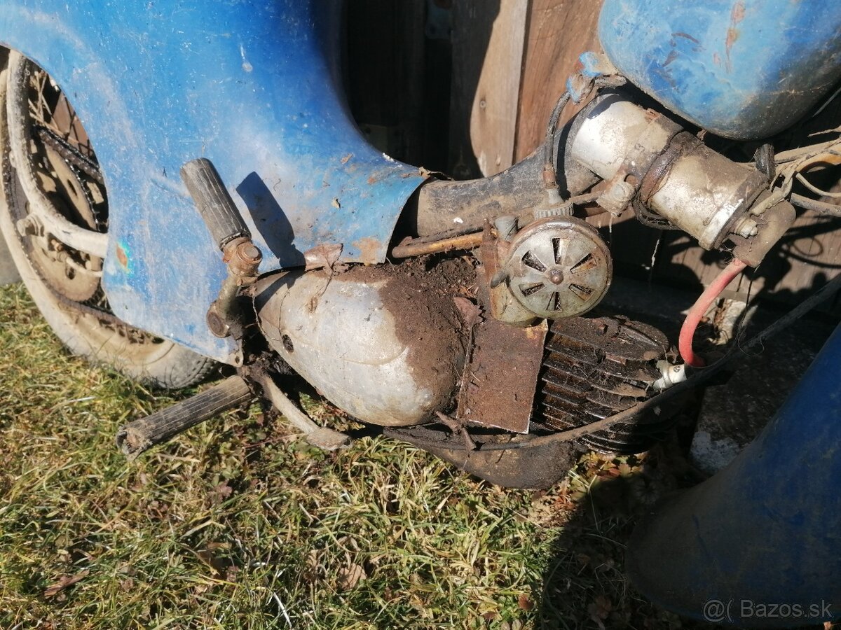 Jawa 555 - 4