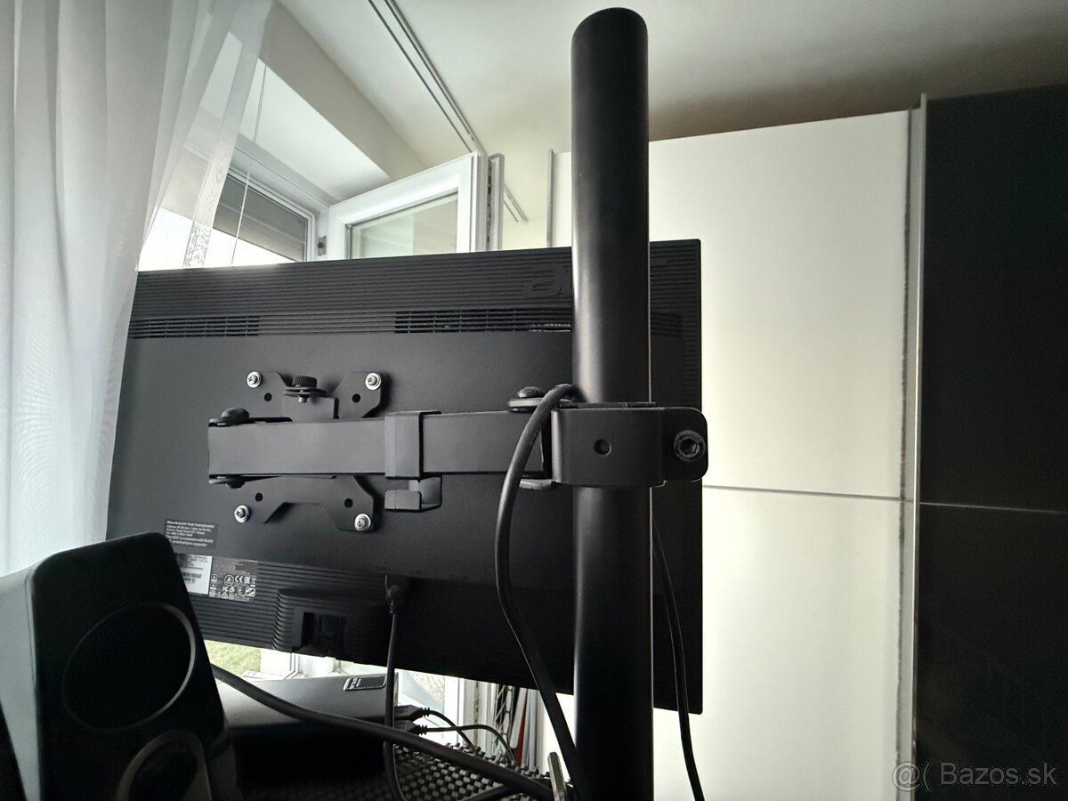 Monitor ACER - 4