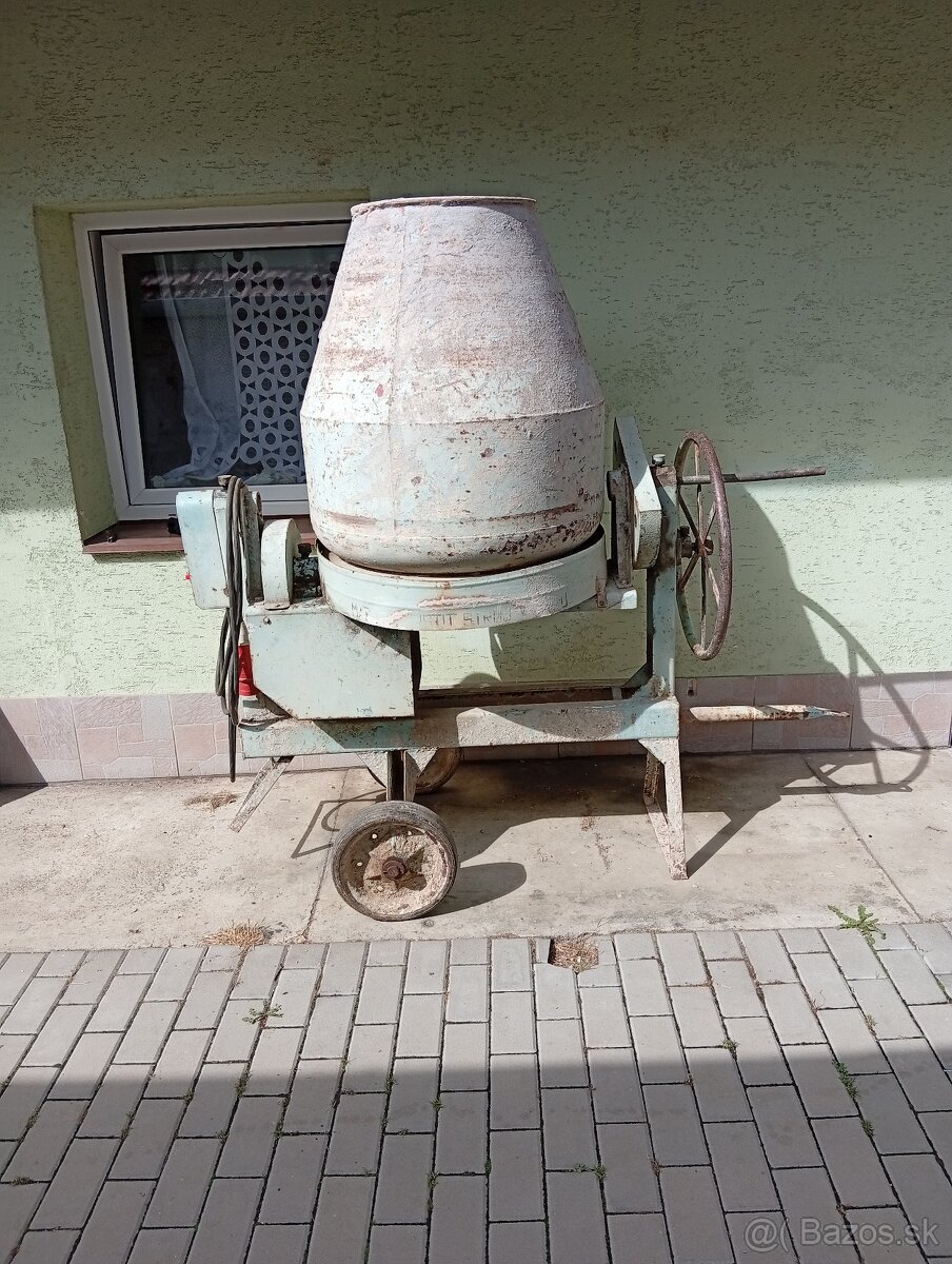 Míchačka - 4