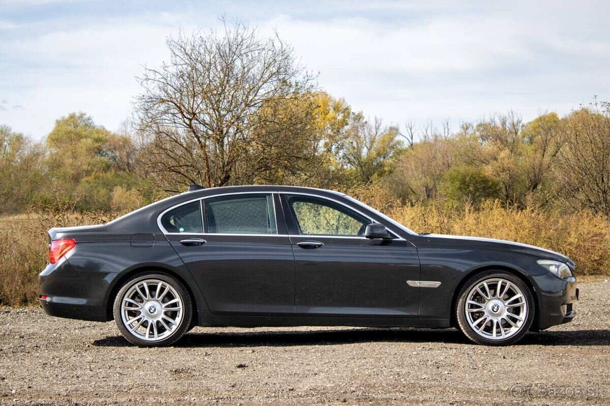 BMW Rad 7 F01 730d / 180kW / A6 - 4