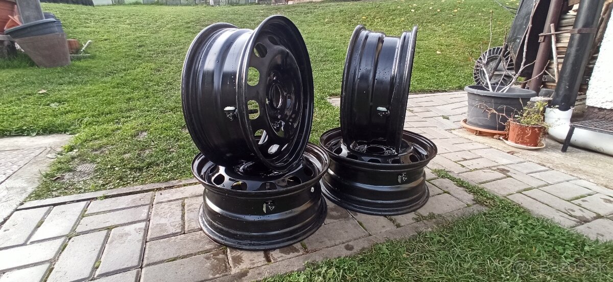 Predám plechové disky 6Jx15H2 ET45. 4x108 - 4