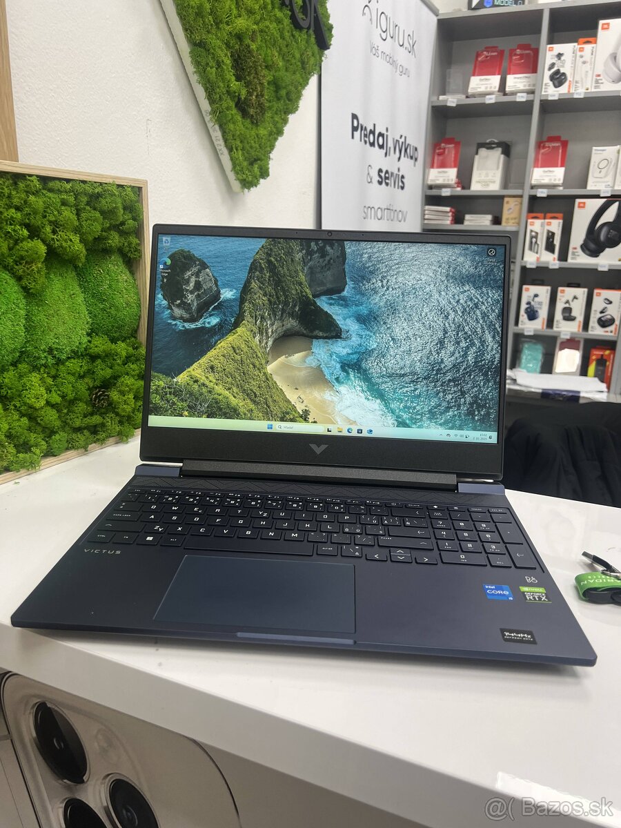 HP Victus 15-fa0xxx - 4