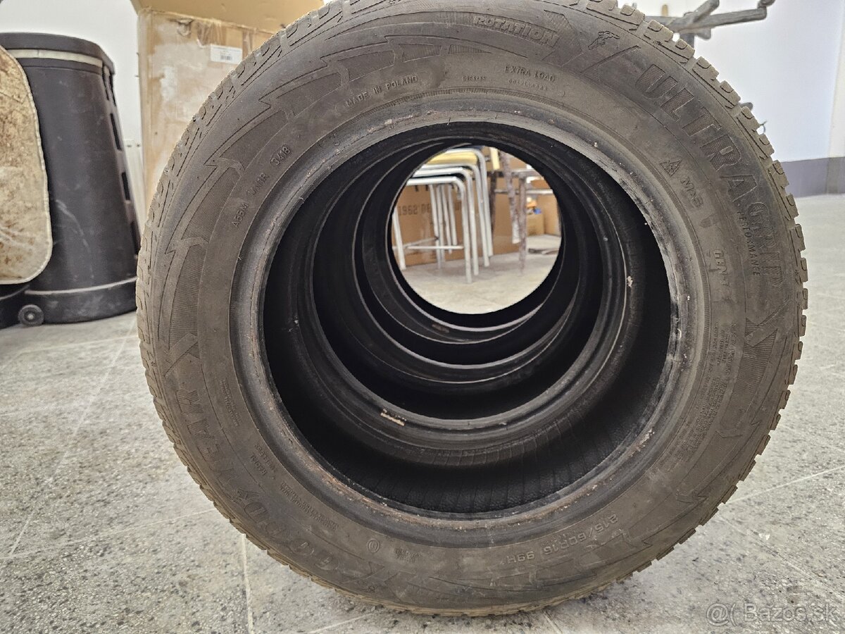 Goodyear Ultragrip Performance 215/60 r16 99h - 4