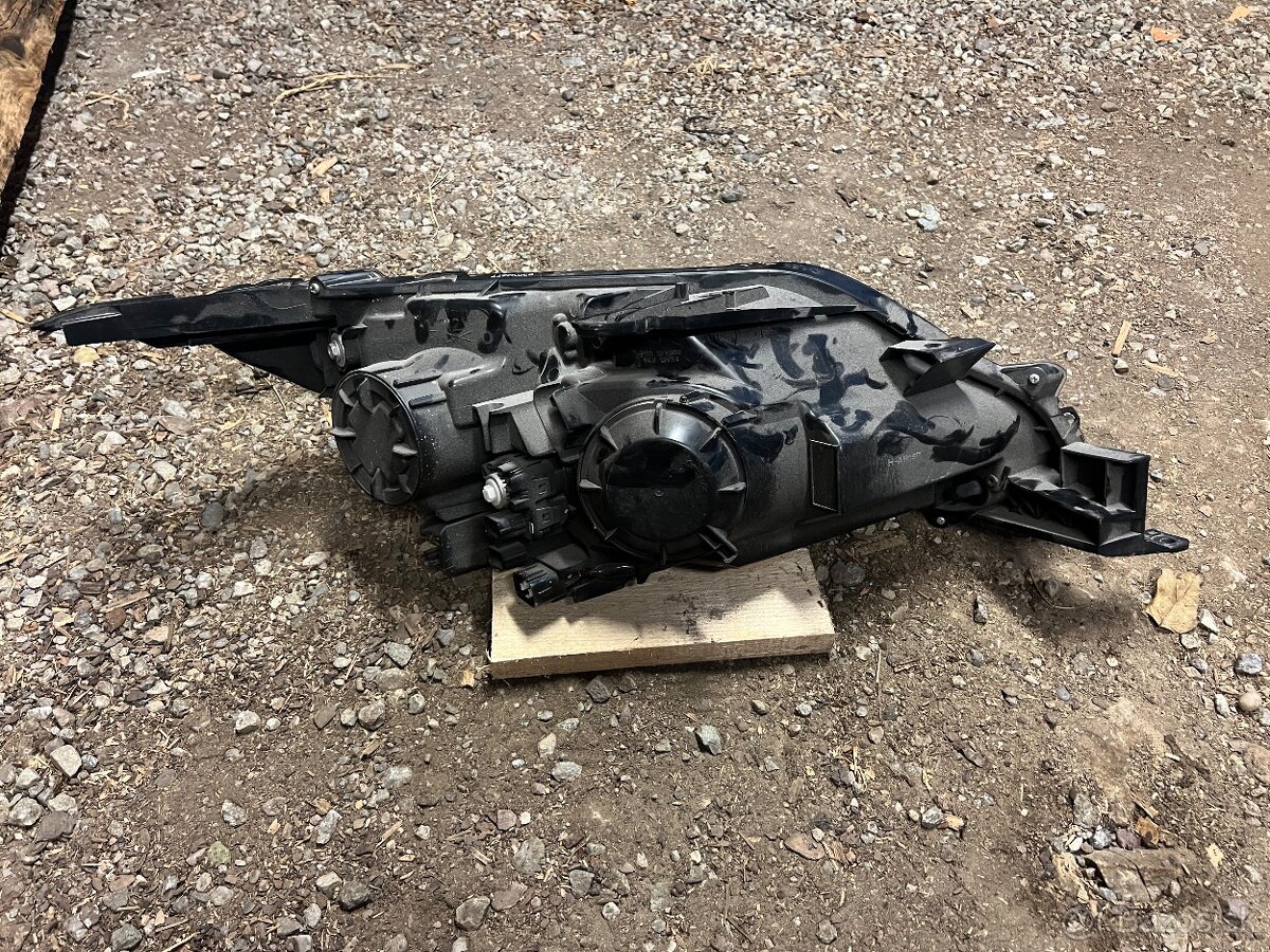 Svetlá Mitsubishi L200 - 4