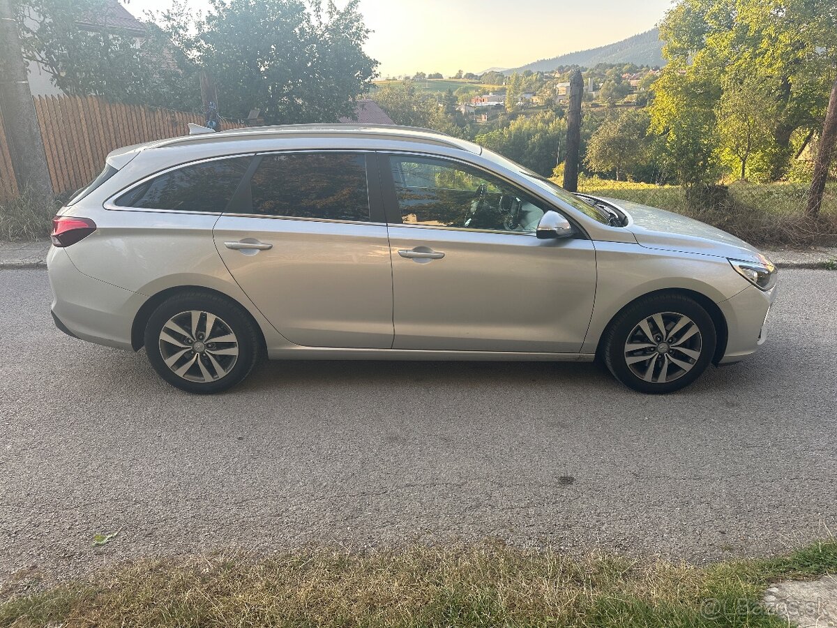 Hyundai i30 combi, 1.4 TGDI automat - 4